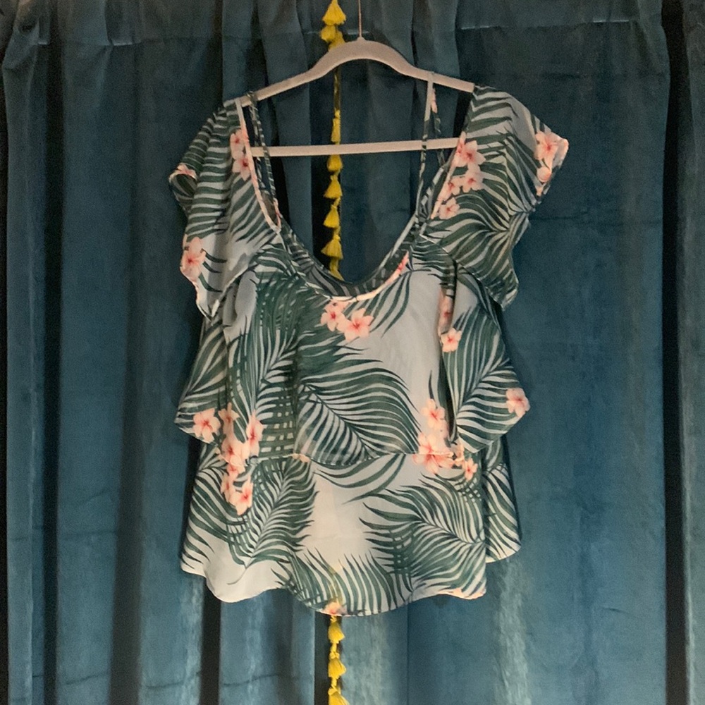 Show Me Your Mumu tank with off the shoulder detail NWOT